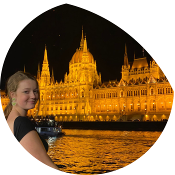 Megan-Holzken-in-vorm.png